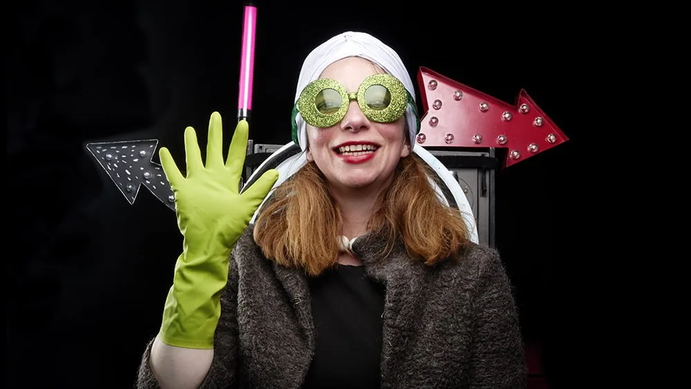 Fly-2022-ModulaMedulla