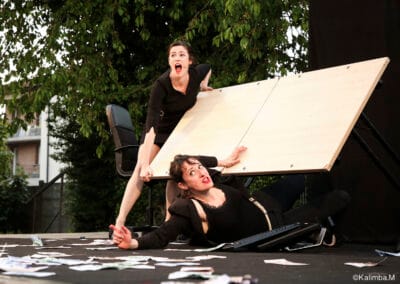 Argent pudeur et decadence